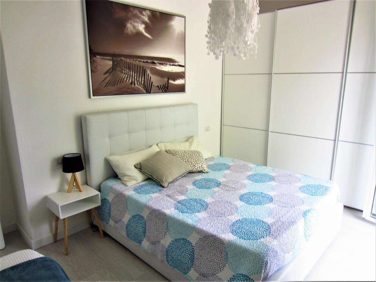 Splendido appartamento sul mare Rimini Esterno foto